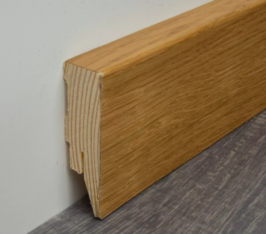 Sockelleiste Eiche mattlackiert Designkante Massivholz-Kern