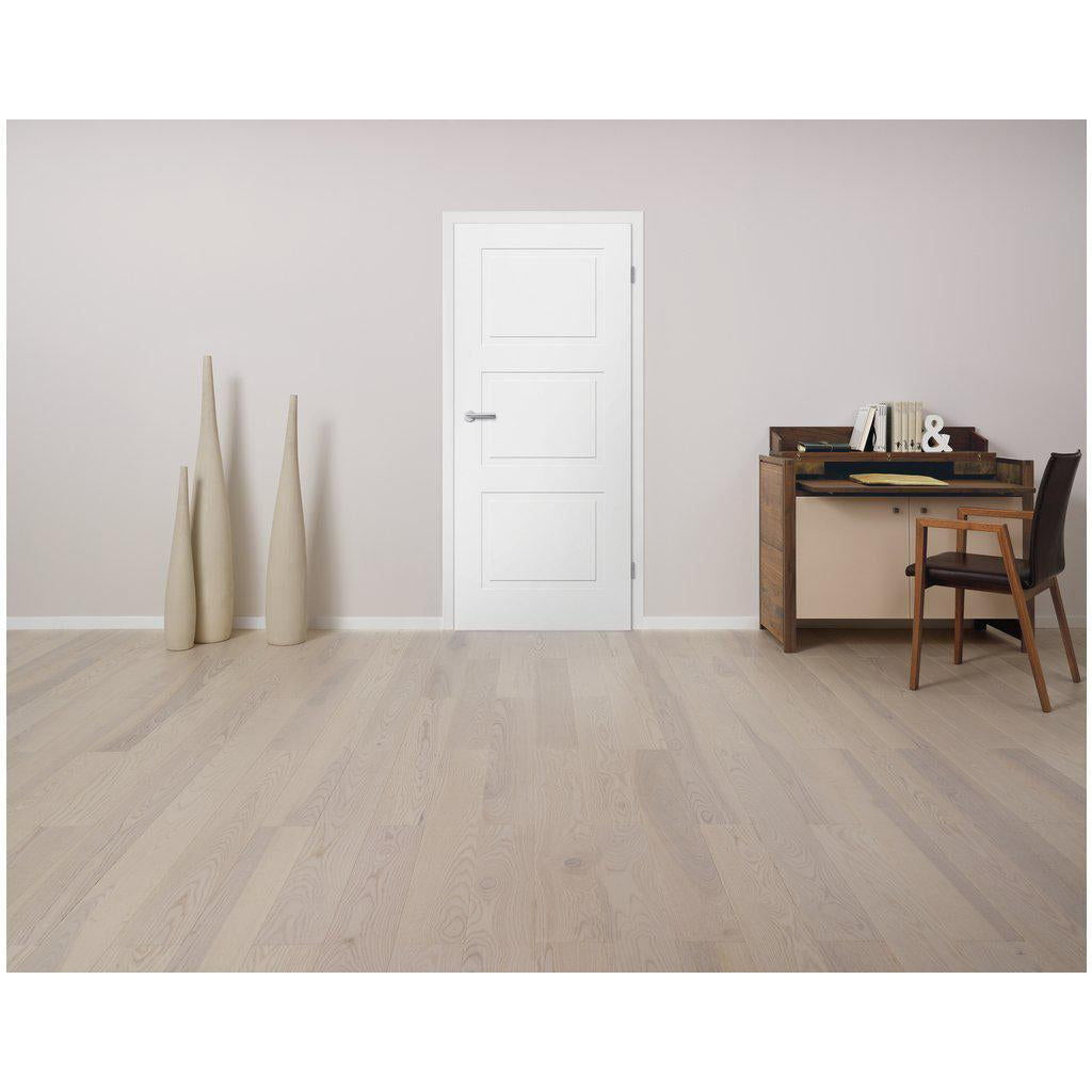 Zimmertür mit Zarge ohne Schlüssellochbohrung brillant-weiß Stiltür mit 3 Kassetten Designkante - Modell Stiltür M33